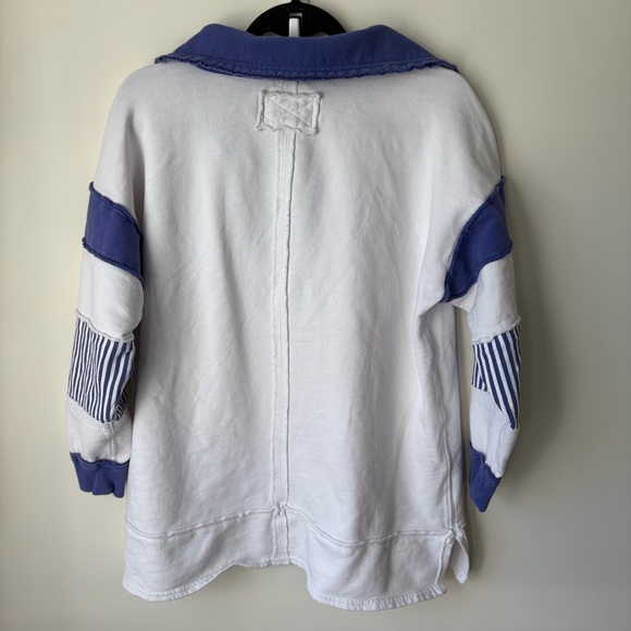 We The Free V-Neck Pullover - Picture 2 of 9